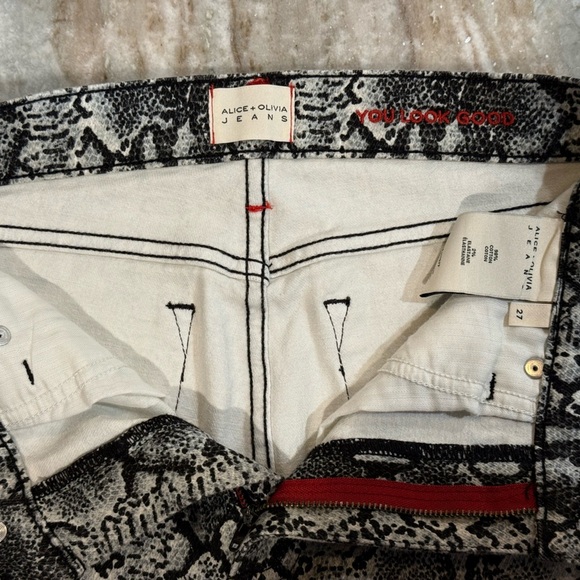 Women’s ALICE + OLIVIA Good High Rise Skinny Jeans in Snake- Size 27 - Picture 4 of 7